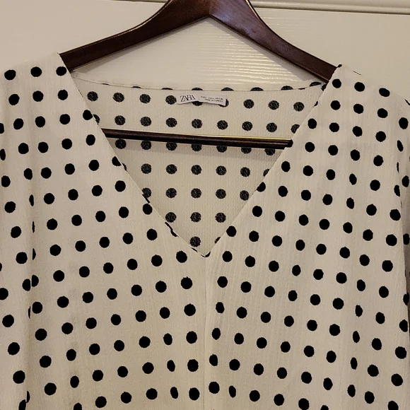 Zara Polka Dot Black & White Keyhole Crop Blouse Size L - Picture 3 of 10